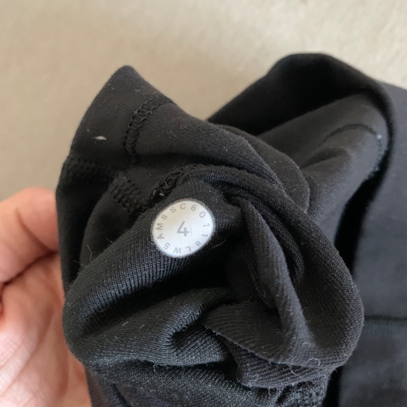 Lululemon Size 4 Wunder 23” Black Leggings - Picture 3 of 3